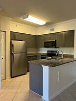 6434 Emerald Dunes Dr in West Palm Beach, FL - Building Photo