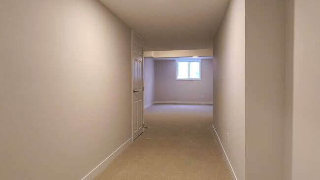 1057 Curraglass Walk in Ottawa, ON - Building Photo - Building Photo