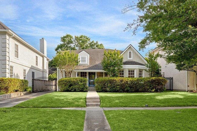 property at 2927 Robinhood St
