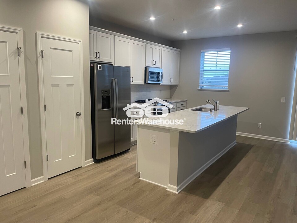 6572 Joliet Ave S in Cottage Grove, MN - Building Photo