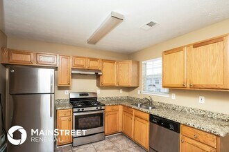 3301 Sapphire Ct in Union City, GA - Building Photo - Building Photo