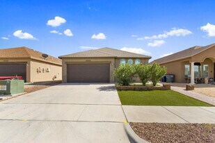 14242 John Scagno in El Paso, TX - Building Photo