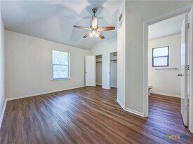1103 Shanarae Cir in Killeen, TX - Building Photo