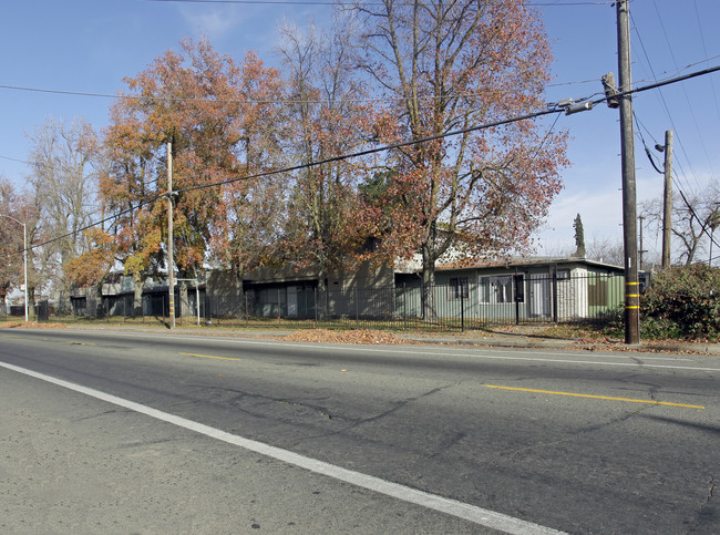 Martin Luther King Apartments in Sacramento, CA - Building Photo - Building Photo