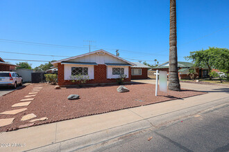 4031 W Ocotillo Rd in Phoenix, AZ - Building Photo - Building Photo