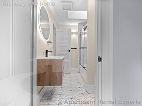 39 Hancock St, Unit #2 in Somerville, MA - Foto de edificio - Building Photo