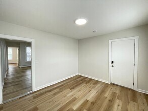 124 Beech St in Manchester, NH - Building Photo - Building Photo