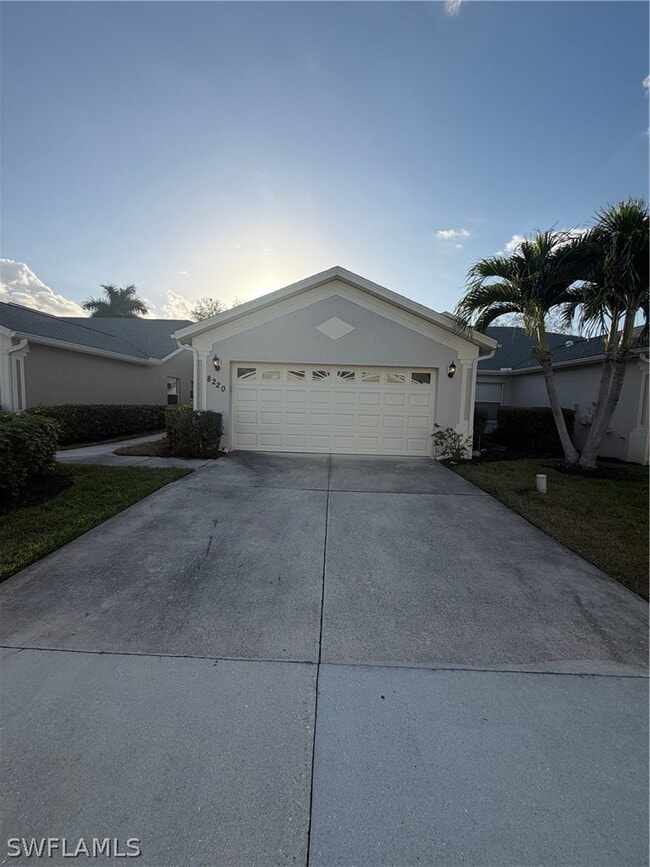 8220 Ibis Cove Cir in Naples, FL - Building Photo - Building Photo