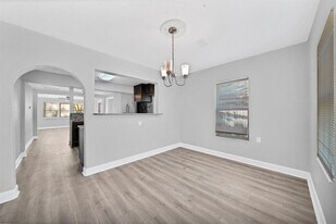 2523 7th Ave N in Texas City, TX - Building Photo
