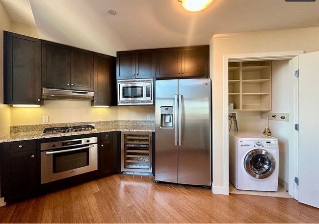 property at 1 W Exchange St