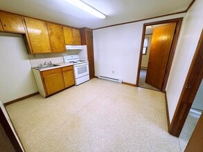 19 Oakwood Dr, Unit 19 Oakwood Drive in Wind Gap, PA - Foto de edificio - Building Photo