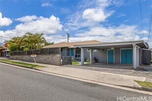 1384 Nanawale Pl in Kailua, HI - Building Photo