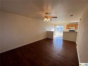 1402 Dugger Cir-Unit -A in Killeen, TX - Building Photo - Building Photo