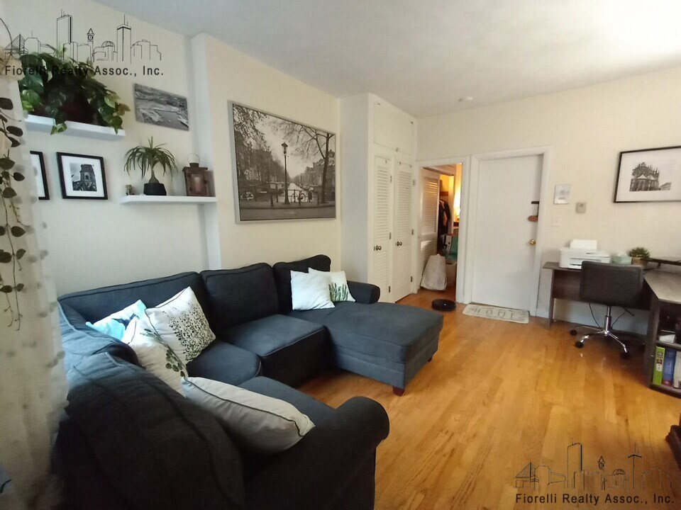 164 Salem St in Boston, MA - Building Photo
