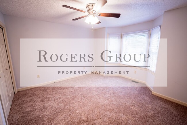 property at 1310 Oakridge Ave