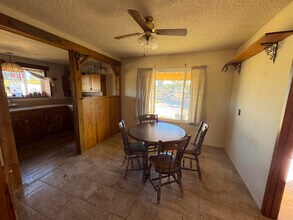 57220 Spencer Rd in Yucca Valley, CA - Building Photo - Building Photo