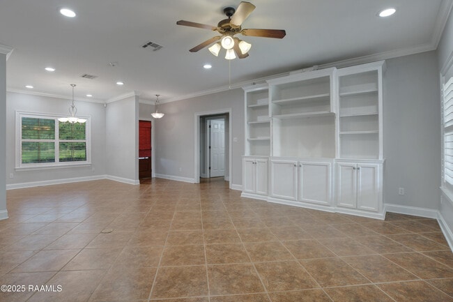 188 E Edith Rd in Milton, LA - Building Photo - Building Photo