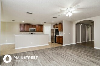 7247 Mystic Brook Way in Davenport, FL - Foto de edificio - Building Photo