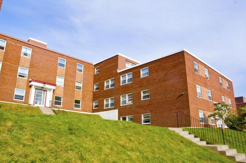 Lakefront Apartments in Dartmouth, NS - Building Photo