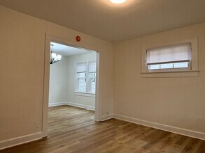 83 N Ewing St in Indianapolis, IN - Building Photo - Building Photo