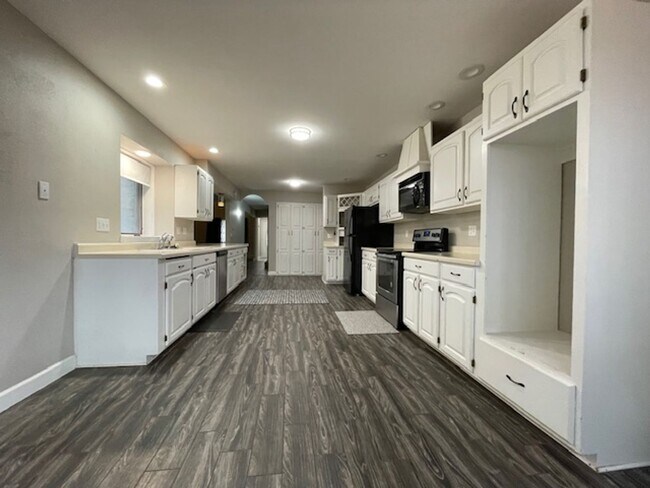 5341 Bees Ln in Plover, WI - Building Photo - Building Photo