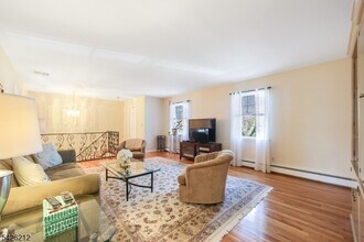 68 Colgate Ave in Paramus, NJ - Building Photo - Building Photo