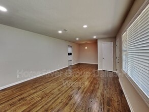 2968 Phyllis Ln in Farmers Branch, TX - Building Photo - Building Photo