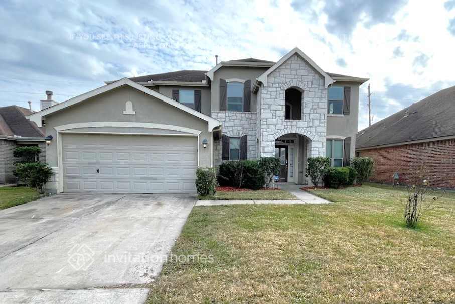 3334 Legends Creek Dr in Spring, TX - Foto de edificio