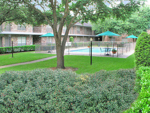 Memorial City Apartments in Houston, TX - Building Photo - Building Photo