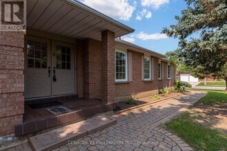 1572 Cartier Ct in Mississauga, ON - Building Photo - Building Photo