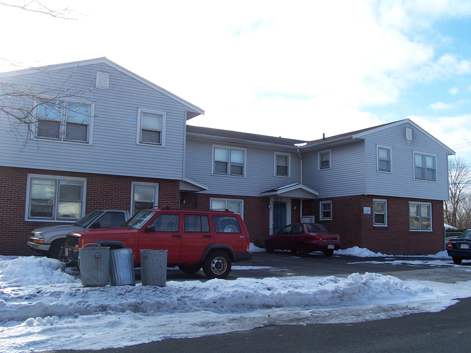 760 Coggeshall St in New Bedford, MA - Building Photo