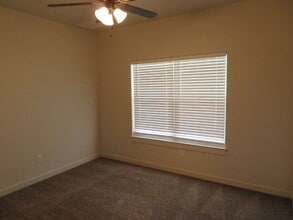 2102 9th St in Lubbock, TX - Foto de edificio - Building Photo