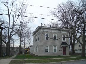 149 E Eighth St in Oswego, NY - Building Photo