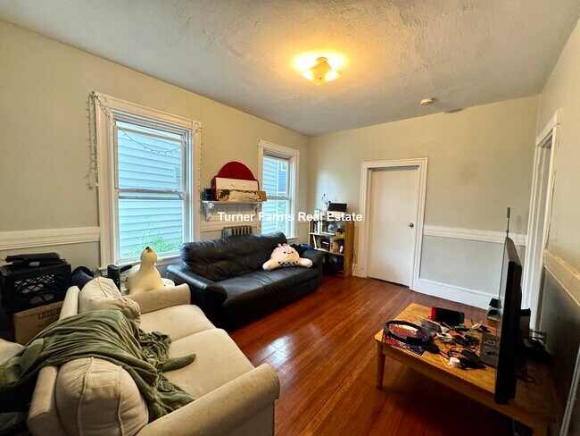 3 Kinnaird St, Unit 1