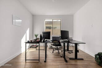 16780 W Cameron Dr in Surprise, AZ - Building Photo - Building Photo