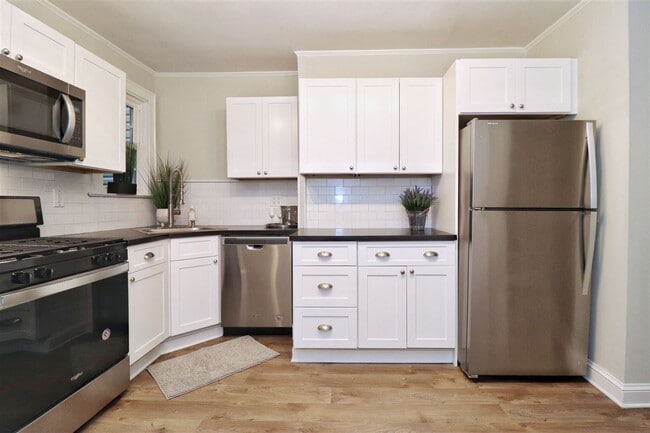 63 Laidlaw Ave in Jersey City, NJ - Building Photo - Building Photo