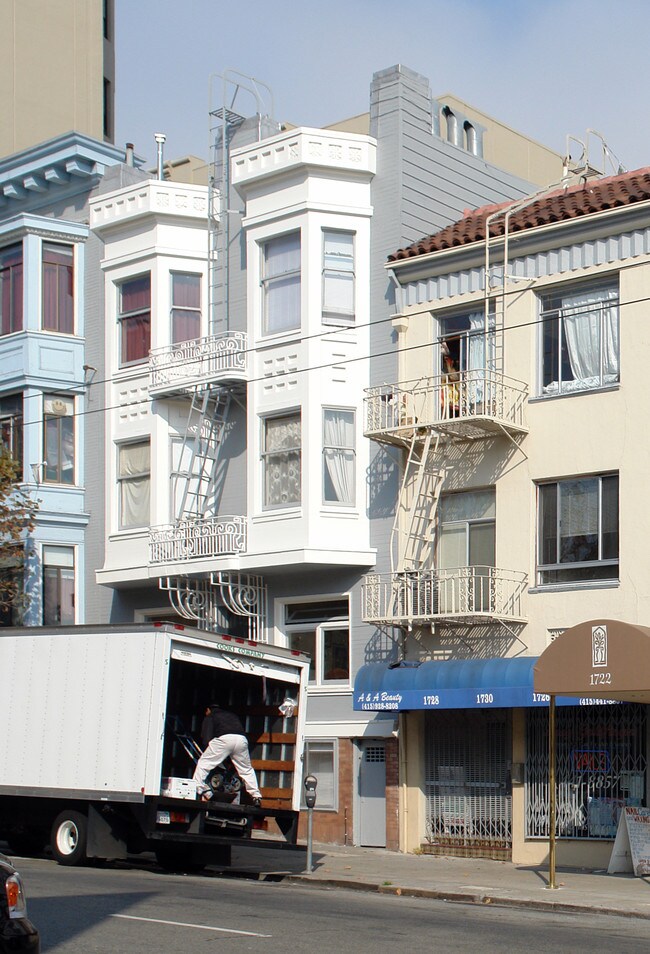 1740 Sacramento in San Francisco, CA - Foto de edificio - Building Photo