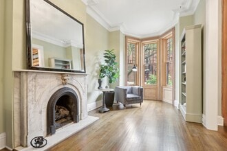 254 4th St in Jersey City, NJ - Building Photo - Building Photo