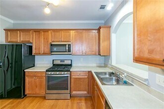 127 Sunset Ln in Woodstock, GA - Building Photo - Building Photo