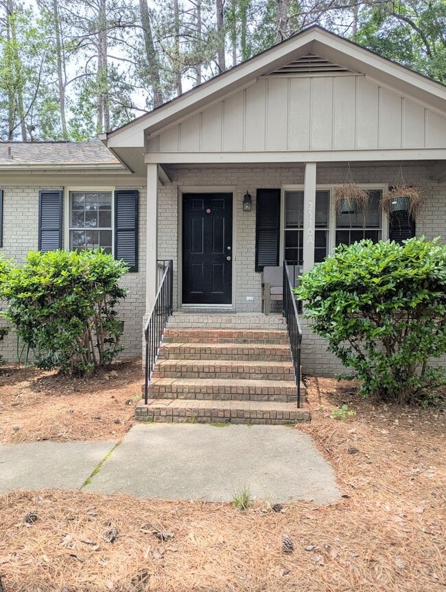 2516 Foxwood Dr in Chapel Hill, NC - Building Photo - Building Photo