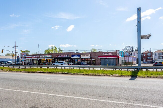 682 NJ 440 in Jersey City, NJ - Building Photo - Building Photo