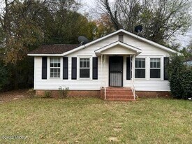 534 Lynmore Cir in Macon, GA - Building Photo