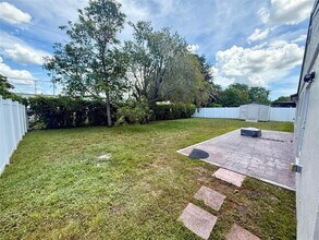 11561 SW 52nd St in Cooper City, FL - Building Photo - Building Photo