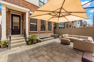 933 Pullman Pl in Grandview Heights, OH - Building Photo - Building Photo