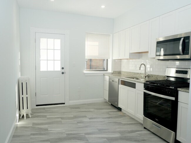 7 Naples Rd-Unit -6 in Brookline, MA - Building Photo - Building Photo