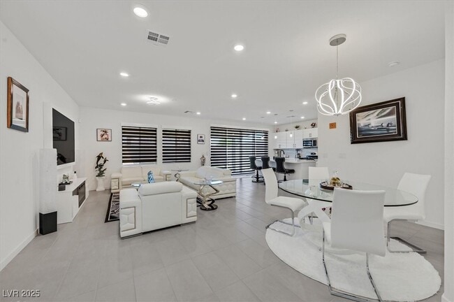 property at 2933 Little Current Rd