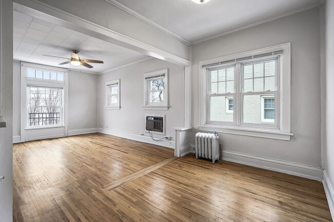 Isles West in Minneapolis, MN - Building Photo - Building Photo