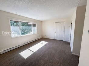 1075 Magnolia St, Unit 3 in Colorado Springs, CO - Foto de edificio - Building Photo
