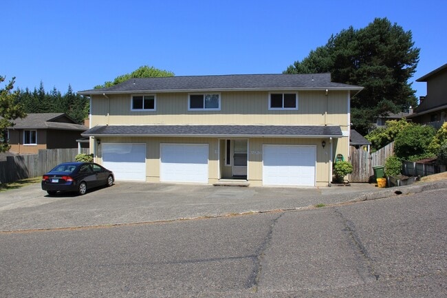 property at 3926 Edgewood Dr