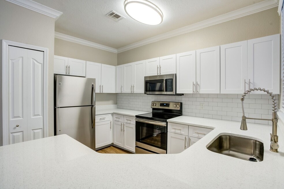 The Landings at Timberleaf Apartments Orlando, FL Apartments For Rent